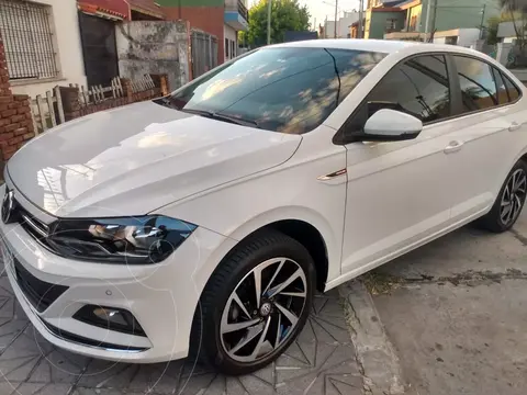 Volkswagen Virtus Highline 1.6 usado (2021) color Blanco financiado en cuotas(anticipo $2.000.000 cuotas desde $440.000)