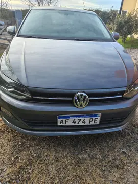 Volkswagen Virtus Highline 1.6 Aut usado (2022) color Gris precio $27.000.000