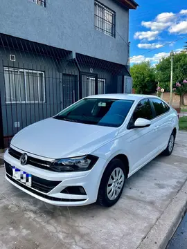 Volkswagen Virtus Trendline 1.6 usado (2020) color Blanco financiado en cuotas(anticipo $2.500.000 cuotas desde $440.000)