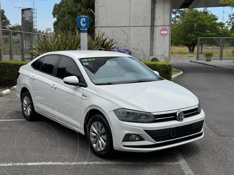 Volkswagen Virtus Comfortline 1.6 usado (2018) color Blanco precio $18.000.000