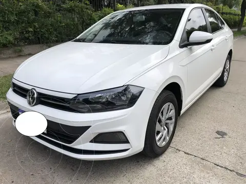 Volkswagen Virtus Trendline 1.6 usado (2020) color Blanco financiado en cuotas(anticipo $2.100.000 cuotas desde $440.000)