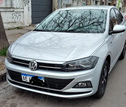 Volkswagen Virtus Comfortline Aut usado (2021) color Plata precio $23.200.000