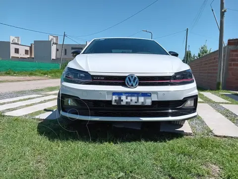 Volkswagen Virtus GTS usado (2021) color Blanco financiado en cuotas(anticipo $2.000.000 cuotas desde $440.000)