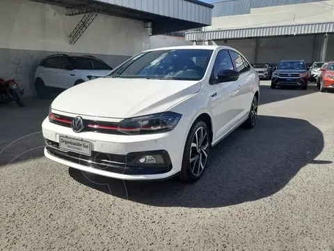 Volkswagen Virtus GTS usado (2021) color Blanco financiado en cuotas(anticipo $1.900.000 cuotas desde $440.000)