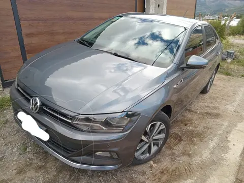 Volkswagen Virtus Highline 1.6 Aut usado (2019) color Gris precio $27.000.000