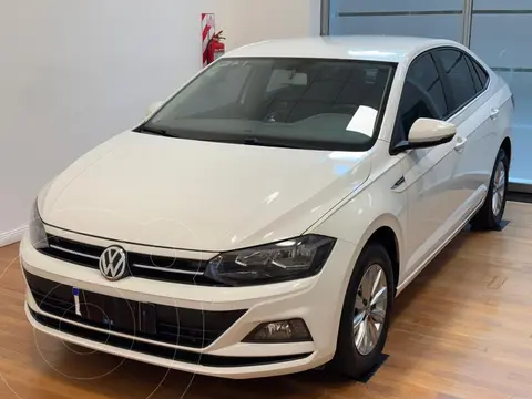 Volkswagen Virtus Comfortline 1.6 usado (2018) color Blanco precio u$s13.800