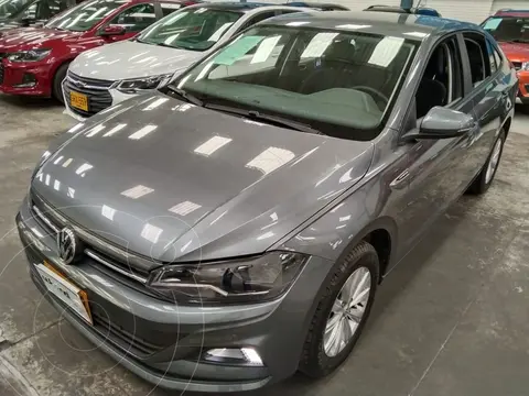 Volkswagen Virtus Comfortline  Aut usado (2022) color Gris Platino precio $76.900.000