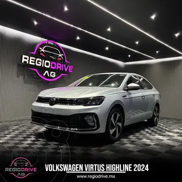 Volkswagen Virtus Highline usado (2024) color Gris financiado en mensualidades(enganche $75,980 mensualidades desde $8,850)