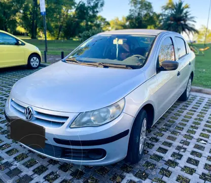 Volkswagen Voyage 1.6 Comfortline usado (2010) color Plata precio $8.500.000