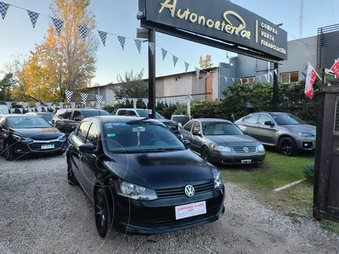 Volkswagen Voyage 1.6 Comfortline usado (2013) color Negro precio $11.500.000