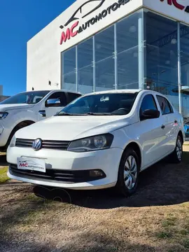 Volkswagen Voyage 1.6 Serie usado (2014) color Blanco precio $13.000.000