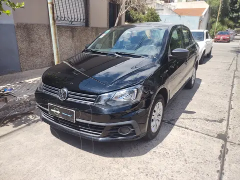 Volkswagen Voyage 1.6 Trendline usado (2018) color Negro precio $13.500.000