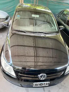 Volkswagen Voyage 1.6 Comfortline Plus Aut usado (2011) color Negro precio $12.900.000