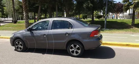 Volkswagen Voyage 1.6 Serie usado (2012) color Gris precio $13.500.000