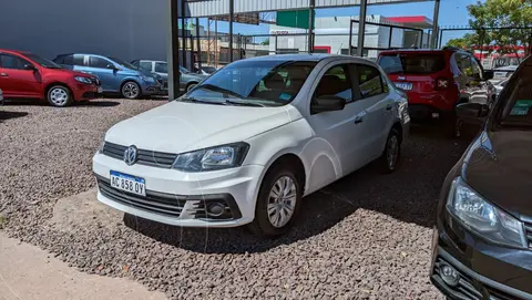 foto Volkswagen Voyage VOYAGE 1.6 L/17 HIGHLINE usado (2017) color Blanco precio $3.370.000