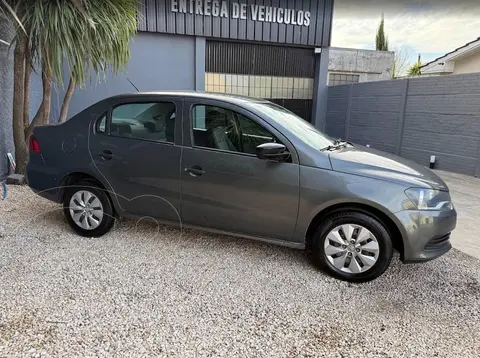Volkswagen Voyage 1.6 Comfortline usado (2013) color Gris precio $12.800.000