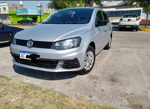 Volkswagen Voyage 1.6 Trendline usado (2018) color Gris Platino precio $3.400.000