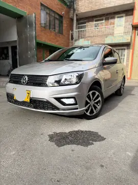 Volkswagen Voyage Comfortline usado (2018) color Gris precio $40.000.000