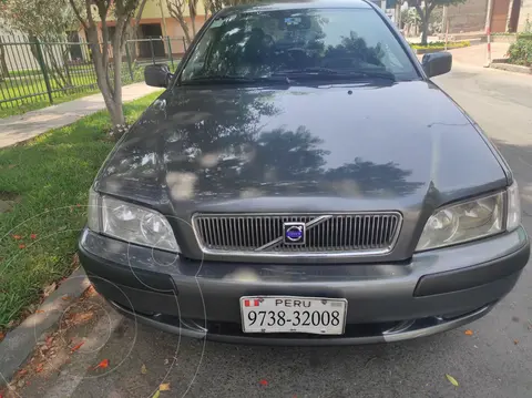 Volvo S40 1.8 Automatico usado (2002) color Gris precio u$s4,750