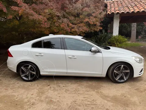 Volvo S60 2.0L T6 R-Design Turbo usado (2013) color Blanco precio $8.900.000