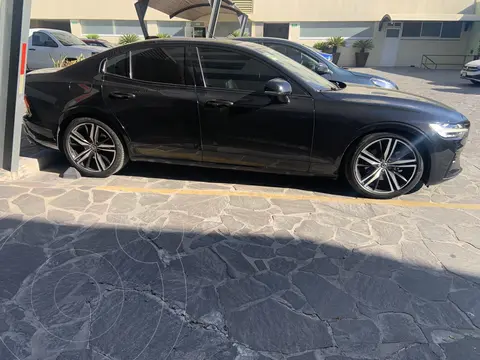 Volvo S60 R Design Aut usado (2020) color Negro Zafiro precio $450,000