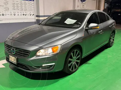 Volvo S60 T5 Momentum Aut usado (2016) color Gris Savile financiado en mensualidades(enganche $63,612 mensualidades desde $9,470)