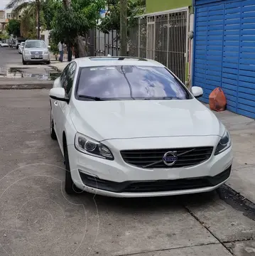 Volvo S60 2.0L T Aut usado (2017) color Blanco precio $220,000