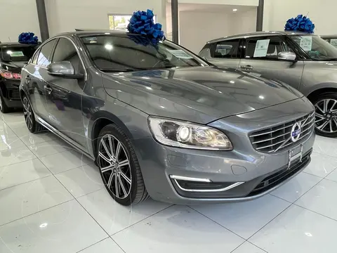 Volvo S60 T5 Momentum Aut usado (2016) color Gris precio $260,000