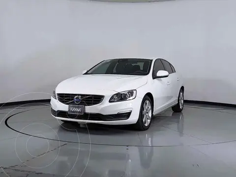 Volvo S60 T4 Sport Aut usado (2018) color Blanco precio $500,999