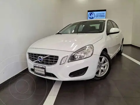 Volvo S60 Addition usado (2013) color Blanco precio $250,000