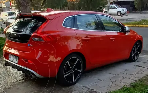 Volvo V40 2.0L T4 R-Design Aut usado (2014) color Rojo precio $10.500.000