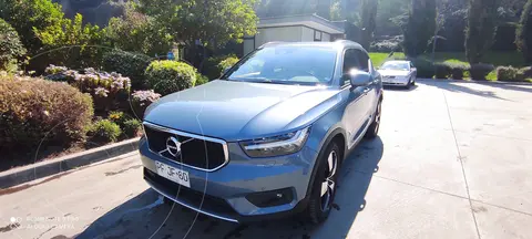 foto Volvo XC40 2.0L D4 Momentum AWD usado (2021) color Gris precio $33.500.000