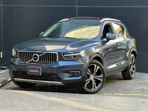 Volvo XC40 T4 Inscription usado (2022) color Azul precio $610,000