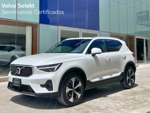 Volvo XC40 5 pts. B4 Ultimate, MHEV, 2.0T, TA, f. led, RA-1 usado (2024) color Blanco precio $720,000