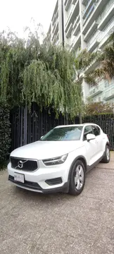 Volvo XC40 T4 Momentum usado (2021) color Blanco precio $420,000