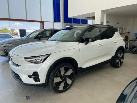 Volvo XC40 5 pts. P8 Twin Ultimate, EV, autonomia 418 km, usado (2024) color Blanco precio $962,300