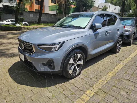 Volvo XC40 T4 Momentum usado (2023) color Gris precio $700,000