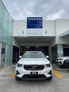 Volvo XC40 5 pts. B4 Ultimate, 2.0T, MHEV, TA, f. led, RA-1 usado (2023) color Blanco precio $728,000