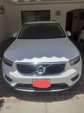 Volvo XC40 T4 Momentum usado (2020) color Blanco precio $390,000