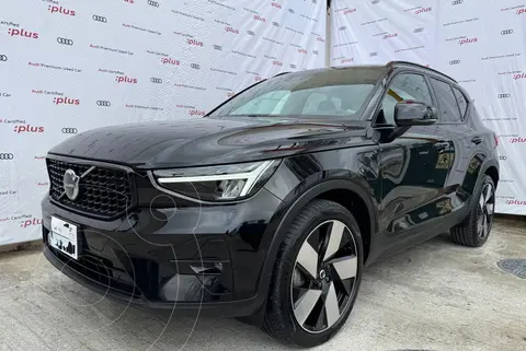Volvo XC40 T4 Inscription usado (2023) color Negro precio $789,000