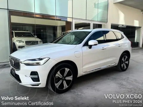Volvo XC60 Hibrido Plus usado (2024) color Blanco precio $855,000