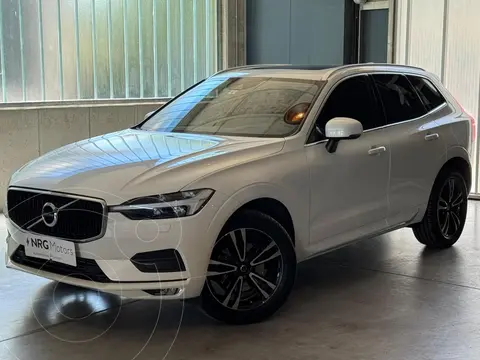 Volvo XC60 XC 60 2.0 T5 MOMENTUM AWD usado (2021) color Blanco precio u$s62.900