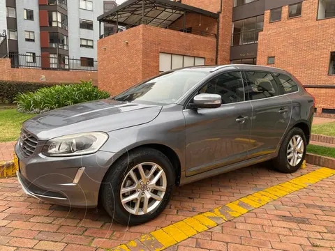 Volvo XC60 T5 AWD Summum usado (2017) color Gris precio $89.500.000