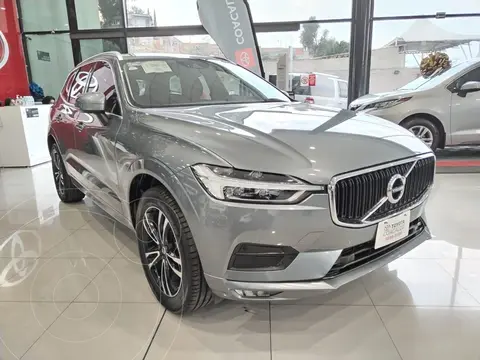 Volvo XC60 T5 Momentum AWD usado (2020) color plateado precio $525,000