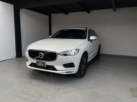 Volvo XC60 T5 Momentum AWD usado (2020) color Blanco precio $595,000