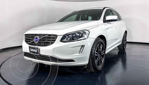 Volvo XC60 T5 Addition Plus usado (2017) color Blanco precio $372,999