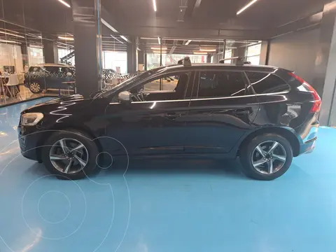 Volvo XC60 T5 R Design AWD usado (2015) color Negro precio $318,000
