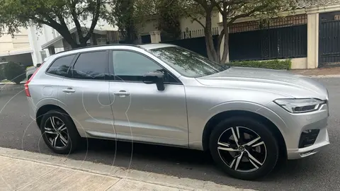 Volvo XC60 T6 R-Design AWD usado (2020) color Plata precio $680,000