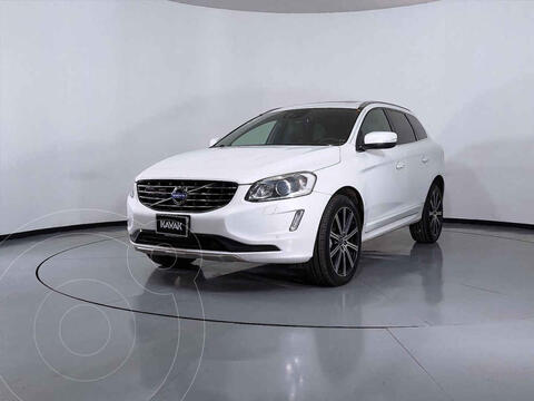 Volvo XC60 T5 Inspiration usado (2016) color Blanco precio $374,999