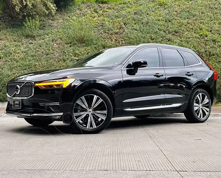 Volvo XC60 T6 Momentum usado (2022) color Negro precio $789,000